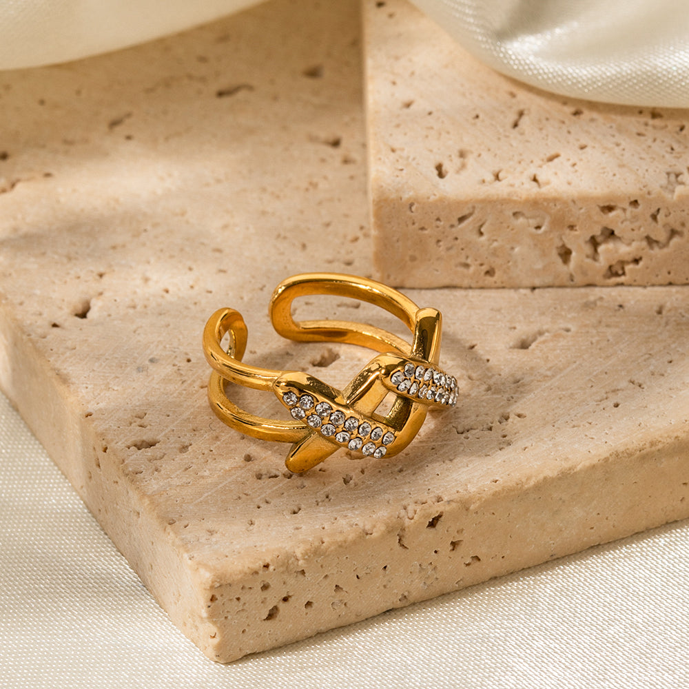 Buy quality Rosegold Diamond Ring in Criss Cross Pattern in Pune